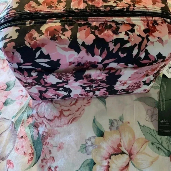 Nicole Miller pink Flower Pattern with black Background Travel Bag - Picture 4 of 6
